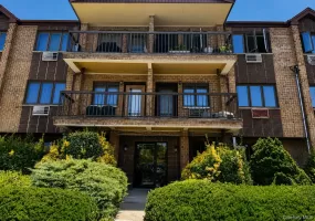 64-17 72nd Street, New York, NY, 1 Bedroom Bedrooms, 4 Rooms Rooms,1 BathroomBathrooms,Residential,For Rent,72nd,0,1018594 64-17 72nd Street, New York, NY, 1 Bedroom Bedrooms, 4 Rooms Rooms,1 BathroomBathrooms,Residential,For Rent,72nd,0,1018594