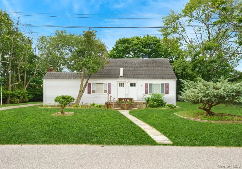 246 Columbus Avenue, Babylon, NY, 3 Bedrooms Bedrooms, 8 Rooms Rooms,2 BathroomsBathrooms,Residential,For Rent,Columbus,0,KEY1018623 246 Columbus Avenue, Babylon, NY, 3 Bedrooms Bedrooms, 8 Rooms Rooms,2 BathroomsBathrooms,Residential,For Rent,Columbus,0,KEY1018623