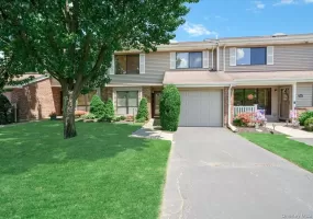 181 North Lane, Smithtown, NY, 2 Bedrooms Bedrooms, 7 Rooms Rooms,2 BathroomsBathrooms,Residential,For Rent,North,0,KEY1017473 181 North Lane, Smithtown, NY, 2 Bedrooms Bedrooms, 7 Rooms Rooms,2 BathroomsBathrooms,Residential,For Rent,North,0,KEY1017473