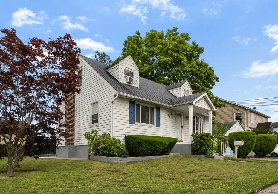 33 Montgomery Street, Hempstead, NY, 5 Bedrooms Bedrooms, 10 Rooms Rooms,2 BathroomsBathrooms,Residential,For Rent,Montgomery,0,KEY1014818 33 Montgomery Street, Hempstead, NY, 5 Bedrooms Bedrooms, 10 Rooms Rooms,2 BathroomsBathrooms,Residential,For Rent,Montgomery,0,KEY1014818