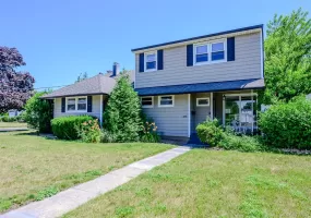3251 Neptune Avenue, Hempstead, NY, 4 Bedrooms Bedrooms, 8 Rooms Rooms,2 BathroomsBathrooms,Residential,For Rent,Neptune,0,KEY1018684 3251 Neptune Avenue, Hempstead, NY, 4 Bedrooms Bedrooms, 8 Rooms Rooms,2 BathroomsBathrooms,Residential,For Rent,Neptune,0,KEY1018684