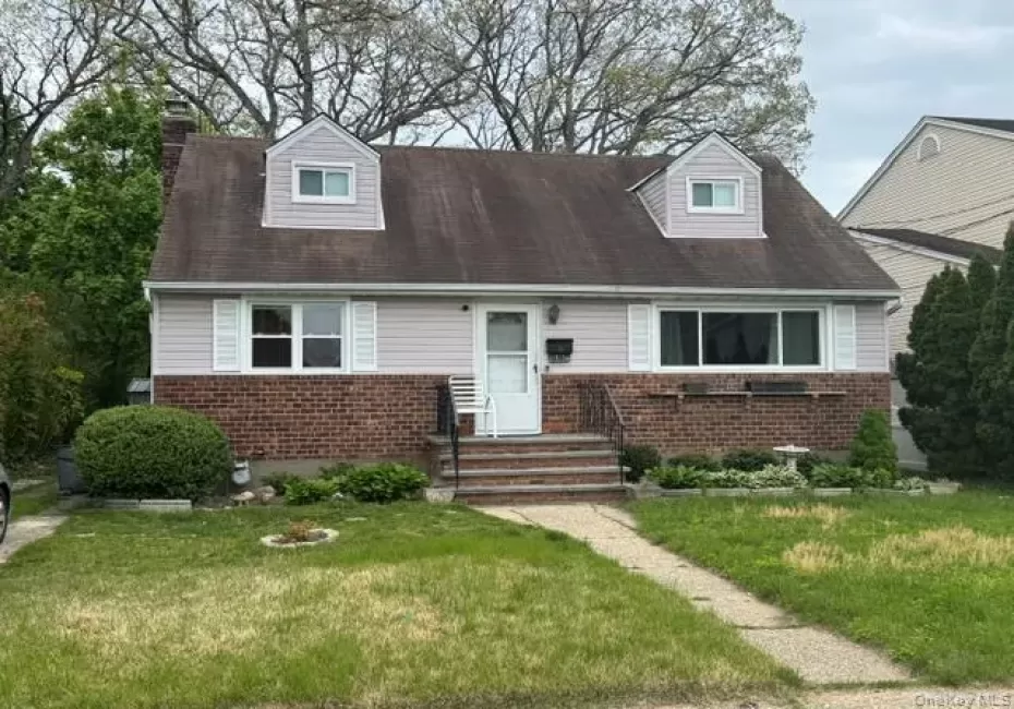 1916 Wilson Avenue, Hempstead, NY, 4 Bedrooms Bedrooms, 7 Rooms Rooms,2 BathroomsBathrooms,Residential,For Rent,Wilson,0,KEY1018714 1916 Wilson Avenue, Hempstead, NY, 4 Bedrooms Bedrooms, 7 Rooms Rooms,2 BathroomsBathrooms,Residential,For Rent,Wilson,0,KEY1018714