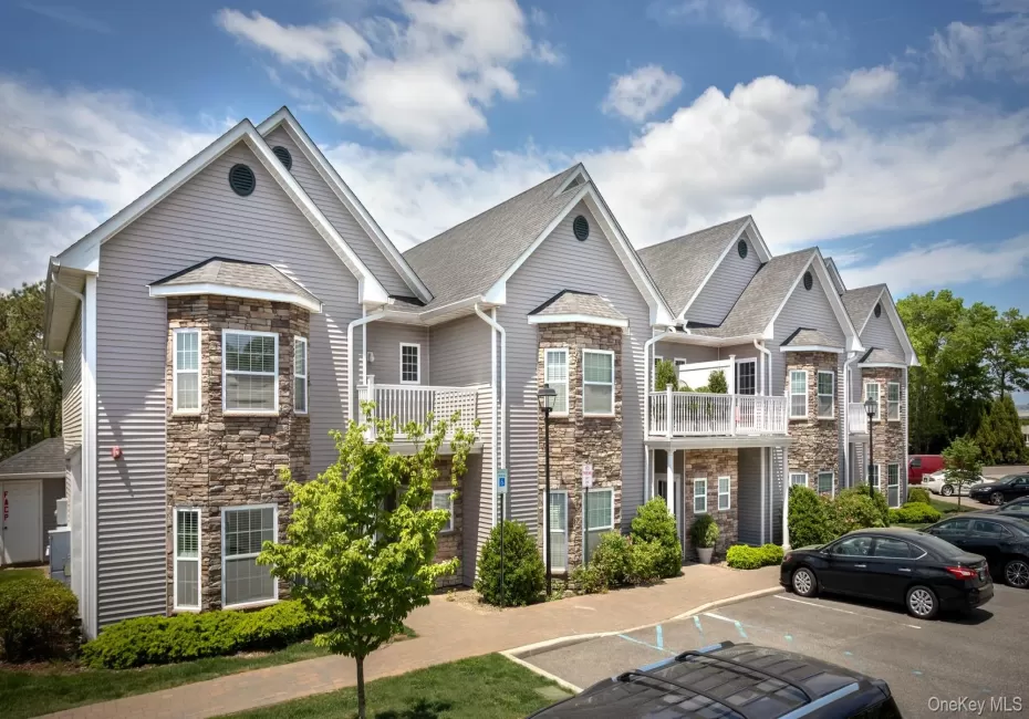 408 Pine Creek Road, Islip, NY, 2 Bedrooms Bedrooms, 5 Rooms Rooms,1 BathroomBathrooms,Residential Lease,For Rent,Pine Creek,0,1018777 408 Pine Creek Road, Islip, NY, 2 Bedrooms Bedrooms, 5 Rooms Rooms,1 BathroomBathrooms,Residential Lease,For Rent,Pine Creek,0,1018777