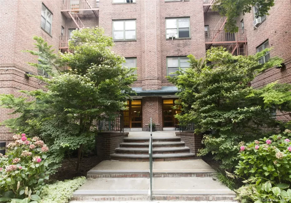 34-41 78th Street, New York, NY, 1 Bedroom Bedrooms, 3 Rooms Rooms,1 BathroomBathrooms,Residential,For Rent,78th,0,KEY1017901 34-41 78th Street, New York, NY, 1 Bedroom Bedrooms, 3 Rooms Rooms,1 BathroomBathrooms,Residential,For Rent,78th,0,KEY1017901
