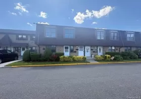 335 Mariners Way, Babylon, NY, 1 Bedroom Bedrooms, 4 Rooms Rooms,1 BathroomBathrooms,Residential,For Rent,Mariners,0,1016744 335 Mariners Way, Babylon, NY, 1 Bedroom Bedrooms, 4 Rooms Rooms,1 BathroomBathrooms,Residential,For Rent,Mariners,0,1016744
