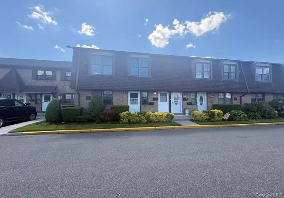 335 Mariners Way, Babylon, NY, 1 Bedroom Bedrooms, 4 Rooms Rooms,1 BathroomBathrooms,Residential,For Rent,Mariners,0,KEY1016744 335 Mariners Way, Babylon, NY, 1 Bedroom Bedrooms, 4 Rooms Rooms,1 BathroomBathrooms,Residential,For Rent,Mariners,0,KEY1016744
