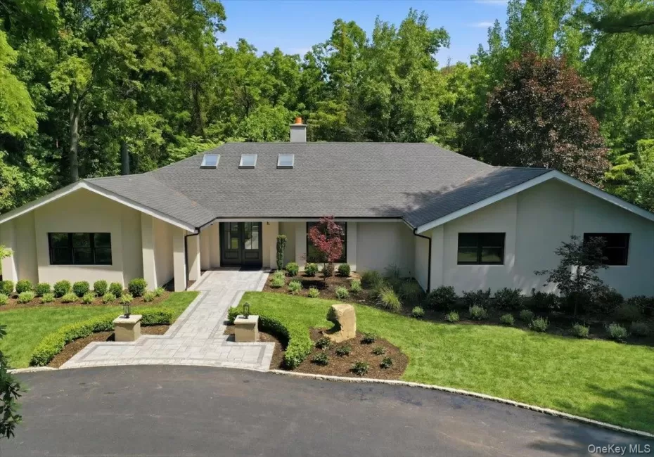 4 Short Path, Smithtown, NY, 4 Bedrooms Bedrooms, 10 Rooms Rooms,3 BathroomsBathrooms,Residential,For Rent,Short,0,KEY1018259 4 Short Path, Smithtown, NY, 4 Bedrooms Bedrooms, 10 Rooms Rooms,3 BathroomsBathrooms,Residential,For Rent,Short,0,KEY1018259
