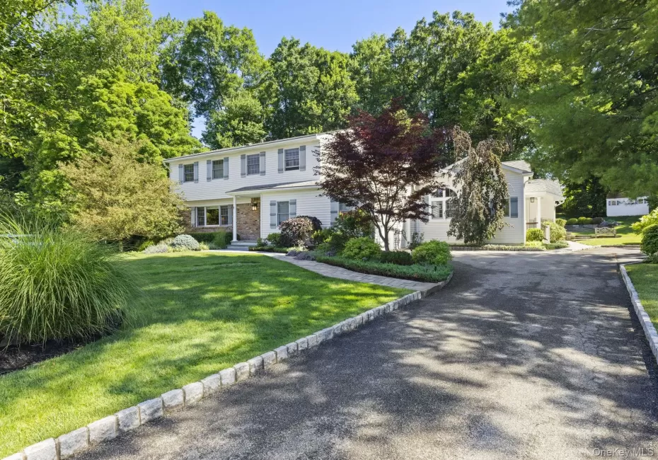4 Dolphin Road, Clarkstown, NY, 5 Bedrooms Bedrooms, 11 Rooms Rooms,3 BathroomsBathrooms,Residential,For Rent,Dolphin,0,KEY1017660 4 Dolphin Road, Clarkstown, NY, 5 Bedrooms Bedrooms, 11 Rooms Rooms,3 BathroomsBathrooms,Residential,For Rent,Dolphin,0,KEY1017660