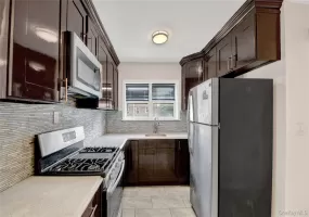 4392 Carpenter apt #2 Avenue, New York, NY, 3 Bedrooms Bedrooms, 7 Rooms Rooms,1 BathroomBathrooms,Residential Lease,For Rent,Carpenter apt #2,0,1018815 4392 Carpenter apt #2 Avenue, New York, NY, 3 Bedrooms Bedrooms, 7 Rooms Rooms,1 BathroomBathrooms,Residential Lease,For Rent,Carpenter apt #2,0,1018815