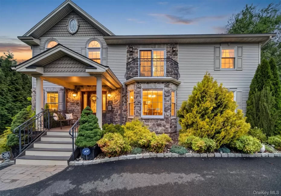 45 Brightwood Avenue, Orangetown, NY, 5 Bedrooms Bedrooms, 15 Rooms Rooms,2 BathroomsBathrooms,Residential,For Rent,Brightwood,0,KEY1017279 45 Brightwood Avenue, Orangetown, NY, 5 Bedrooms Bedrooms, 15 Rooms Rooms,2 BathroomsBathrooms,Residential,For Rent,Brightwood,0,KEY1017279