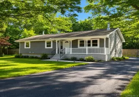 84 Flower Road, Brookhaven, NY, 3 Bedrooms Bedrooms, 10 Rooms Rooms,3 BathroomsBathrooms,Residential,For Rent,Flower,0,1018796 84 Flower Road, Brookhaven, NY, 3 Bedrooms Bedrooms, 10 Rooms Rooms,3 BathroomsBathrooms,Residential,For Rent,Flower,0,1018796