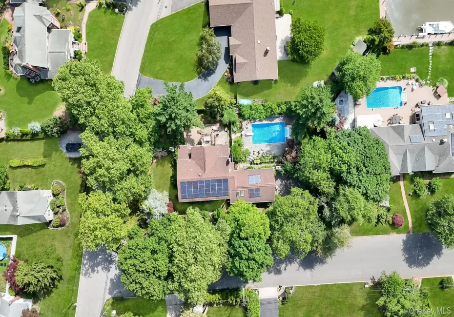 55 Riverview Court, Islip, NY, 4 Bedrooms Bedrooms, 10 Rooms Rooms,4 BathroomsBathrooms,Residential,For Rent,Riverview,0,KEY1018752 55 Riverview Court, Islip, NY, 4 Bedrooms Bedrooms, 10 Rooms Rooms,4 BathroomsBathrooms,Residential,For Rent,Riverview,0,KEY1018752