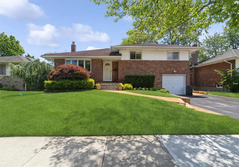 204 Halsey Avenue, Oyster Bay, NY, 3 Bedrooms Bedrooms, 7 Rooms Rooms,2 BathroomsBathrooms,Residential,For Rent,Halsey,0,KEY1016892 204 Halsey Avenue, Oyster Bay, NY, 3 Bedrooms Bedrooms, 7 Rooms Rooms,2 BathroomsBathrooms,Residential,For Rent,Halsey,0,KEY1016892