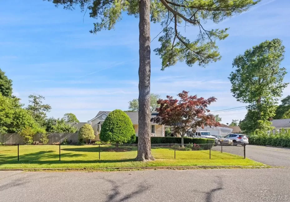 4 Roosevelt Street, Islip, NY, 3 Bedrooms Bedrooms, 5 Rooms Rooms,2 BathroomsBathrooms,Residential,For Rent,Roosevelt,0,KEY1018595 4 Roosevelt Street, Islip, NY, 3 Bedrooms Bedrooms, 5 Rooms Rooms,2 BathroomsBathrooms,Residential,For Rent,Roosevelt,0,KEY1018595