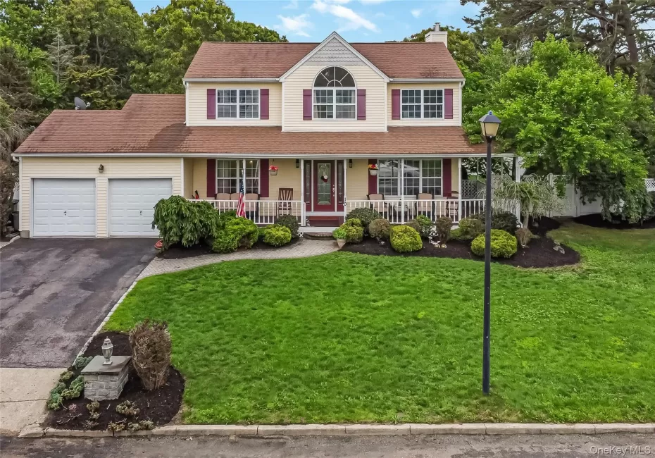 10 John Street, Brookhaven, NY, 4 Bedrooms Bedrooms, 10 Rooms Rooms,2 BathroomsBathrooms,Residential,For Rent,John,0,KEY1018734 10 John Street, Brookhaven, NY, 4 Bedrooms Bedrooms, 10 Rooms Rooms,2 BathroomsBathrooms,Residential,For Rent,John,0,KEY1018734