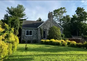 26 Hickory Road, Brookhaven, NY, 4 Bedrooms Bedrooms, 6 Rooms Rooms,1 BathroomBathrooms,Residential,For Rent,Hickory,0,1018557 26 Hickory Road, Brookhaven, NY, 4 Bedrooms Bedrooms, 6 Rooms Rooms,1 BathroomBathrooms,Residential,For Rent,Hickory,0,1018557