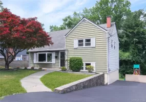 119 Candlewood Drive, Yonkers, NY, 3 Bedrooms Bedrooms, 8 Rooms Rooms,2 BathroomsBathrooms,Residential,For Rent,Candlewood,0,1016693 119 Candlewood Drive, Yonkers, NY, 3 Bedrooms Bedrooms, 8 Rooms Rooms,2 BathroomsBathrooms,Residential,For Rent,Candlewood,0,1016693