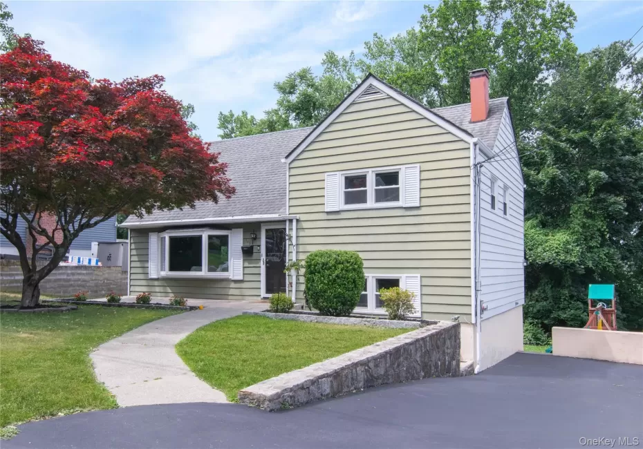119 Candlewood Drive, Yonkers, NY, 3 Bedrooms Bedrooms, 8 Rooms Rooms,2 BathroomsBathrooms,Residential,For Rent,Candlewood,0,KEY1016693 119 Candlewood Drive, Yonkers, NY, 3 Bedrooms Bedrooms, 8 Rooms Rooms,2 BathroomsBathrooms,Residential,For Rent,Candlewood,0,KEY1016693