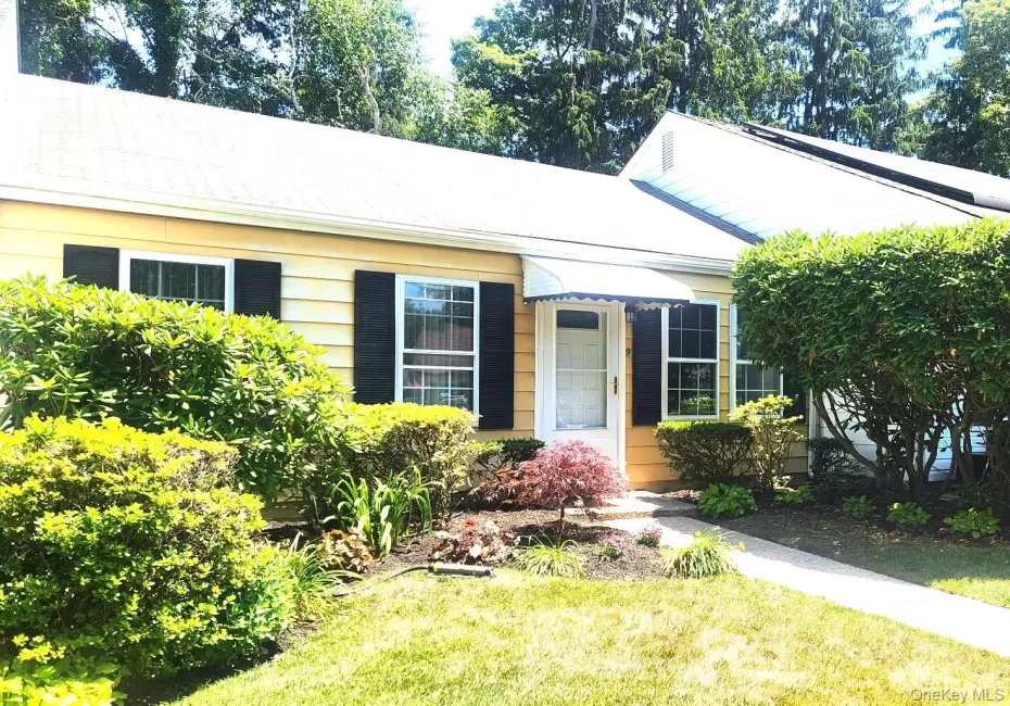 9 Freedom Lane, Brookhaven, NY, 1 Bedroom Bedrooms, 4 Rooms Rooms,1 BathroomBathrooms,Residential,For Rent,Freedom,0,KEY1019048 9 Freedom Lane, Brookhaven, NY, 1 Bedroom Bedrooms, 4 Rooms Rooms,1 BathroomBathrooms,Residential,For Rent,Freedom,0,KEY1019048