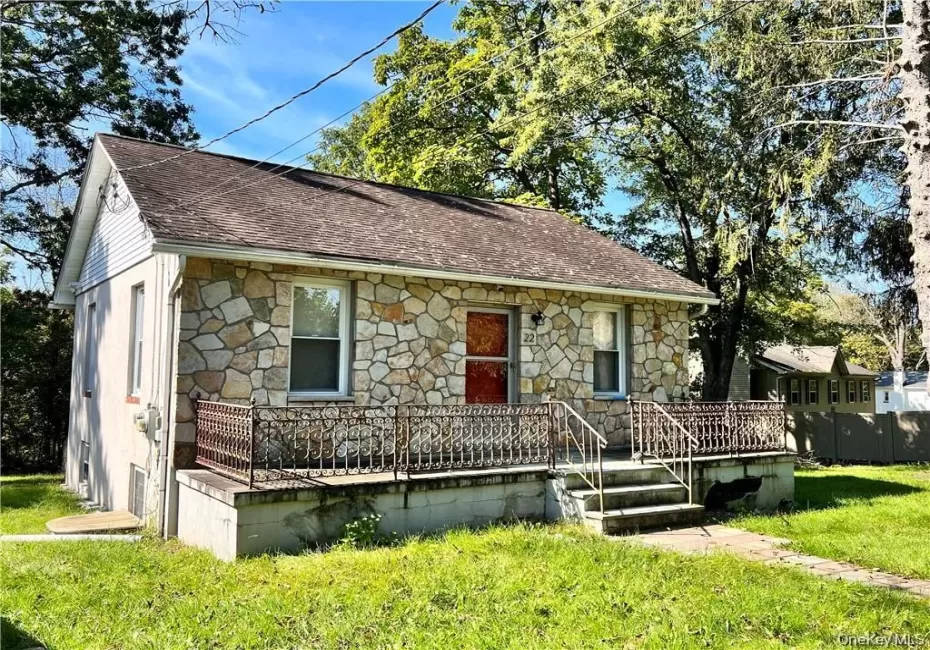 22 John Street, Cornwall, NY, 2 Bedrooms Bedrooms, 5 Rooms Rooms,1 BathroomBathrooms,Residential Lease,For Rent,John,0,1018884 22 John Street, Cornwall, NY, 2 Bedrooms Bedrooms, 5 Rooms Rooms,1 BathroomBathrooms,Residential Lease,For Rent,John,0,1018884