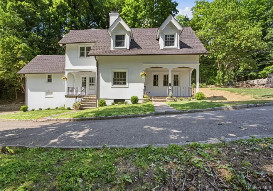 40 Broadway, Greenburgh, NY, 4 Bedrooms Bedrooms, 7 Rooms Rooms,2 BathroomsBathrooms,Residential Lease,For Rent,Broadway,0,KEY1019204 40 Broadway, Greenburgh, NY, 4 Bedrooms Bedrooms, 7 Rooms Rooms,2 BathroomsBathrooms,Residential Lease,For Rent,Broadway,0,KEY1019204