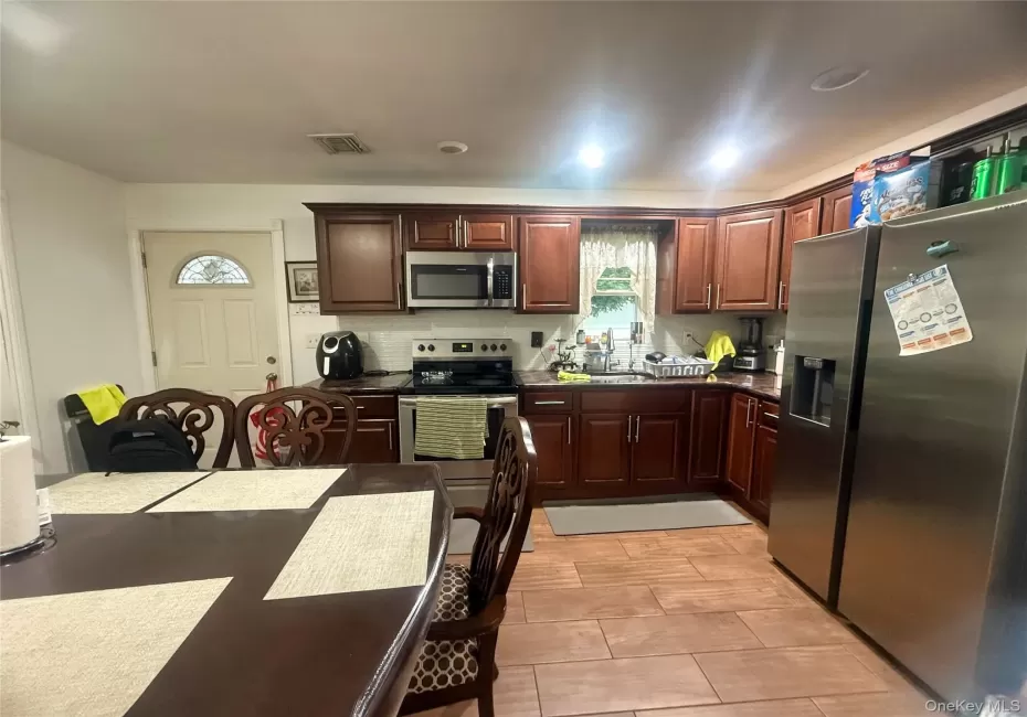32 Bedford Street, Babylon, NY, 5 Bedrooms Bedrooms, 9 Rooms Rooms,2 BathroomsBathrooms,Residential,For Rent,Bedford,0,KEY1019163 32 Bedford Street, Babylon, NY, 5 Bedrooms Bedrooms, 9 Rooms Rooms,2 BathroomsBathrooms,Residential,For Rent,Bedford,0,KEY1019163
