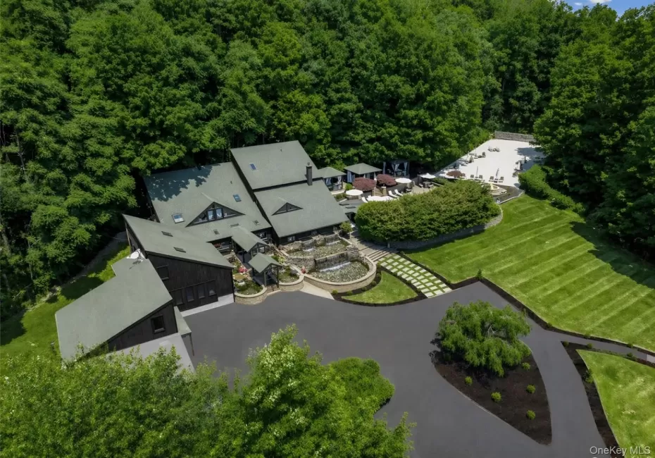 19 Greentree Lane, Blooming Grove, NY, 4 Bedrooms Bedrooms, 16 Rooms Rooms,4 BathroomsBathrooms,Residential,For Rent,Greentree,0,KEY988789 19 Greentree Lane, Blooming Grove, NY, 4 Bedrooms Bedrooms, 16 Rooms Rooms,4 BathroomsBathrooms,Residential,For Rent,Greentree,0,KEY988789