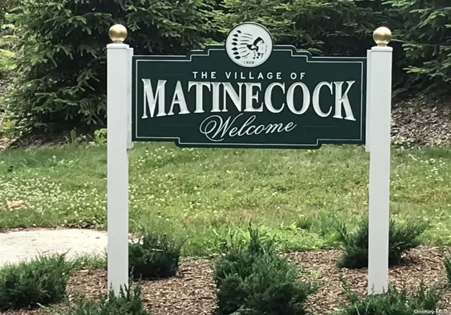 View of community / neighborhood sign View of community / neighborhood sign