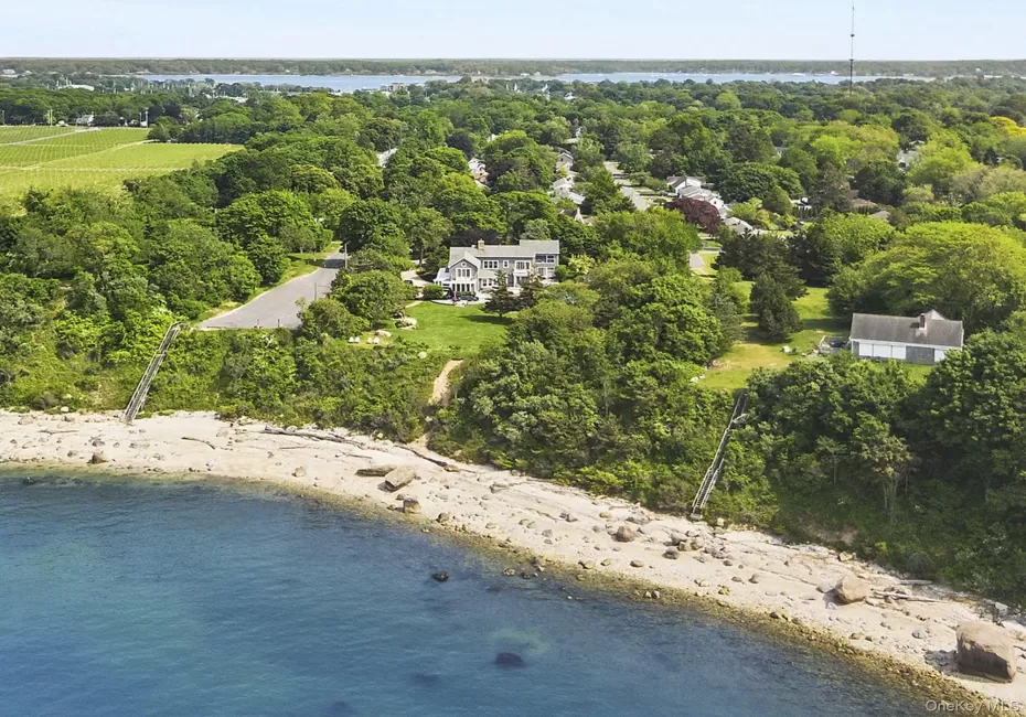 160 Sound Drive, Southold, NY, 4 Bedrooms Bedrooms, 12 Rooms Rooms,4 BathroomsBathrooms,Residential,For Rent,Sound,0,1012436 160 Sound Drive, Southold, NY, 4 Bedrooms Bedrooms, 12 Rooms Rooms,4 BathroomsBathrooms,Residential,For Rent,Sound,0,1012436