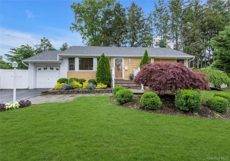 9 Carrol Place, Huntington, NY, 3 Bedrooms Bedrooms, 7 Rooms Rooms,1 BathroomBathrooms,Residential,For Rent,Carrol,0,1016565 9 Carrol Place, Huntington, NY, 3 Bedrooms Bedrooms, 7 Rooms Rooms,1 BathroomBathrooms,Residential,For Rent,Carrol,0,1016565