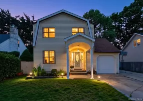 25A Reynolds Street, Huntington, NY, 5 Bedrooms Bedrooms, 9 Rooms Rooms,2 BathroomsBathrooms,Residential,For Rent,Reynolds,0,1013462 25A Reynolds Street, Huntington, NY, 5 Bedrooms Bedrooms, 9 Rooms Rooms,2 BathroomsBathrooms,Residential,For Rent,Reynolds,0,1013462