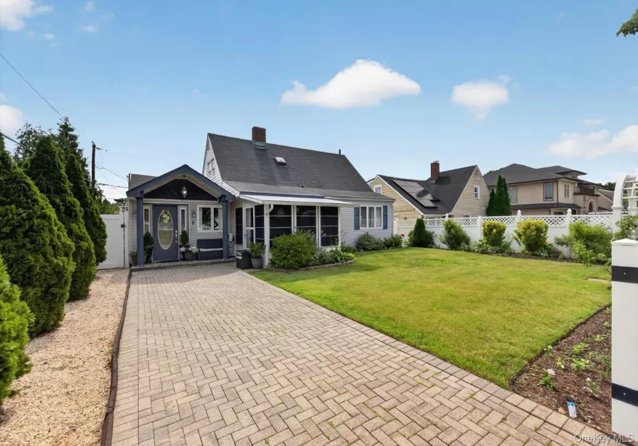 5 Long Lane, Hempstead, NY, 5 Bedrooms Bedrooms, 9 Rooms Rooms,2 BathroomsBathrooms,Residential,For Rent,Long,0,1016310 5 Long Lane, Hempstead, NY, 5 Bedrooms Bedrooms, 9 Rooms Rooms,2 BathroomsBathrooms,Residential,For Rent,Long,0,1016310