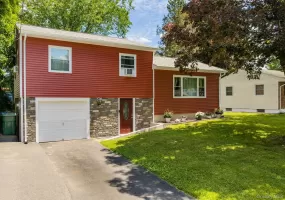 13 Brewster Drive, Middletown, NY, 3 Bedrooms Bedrooms, 8 Rooms Rooms,1 BathroomBathrooms,Residential,For Rent,Brewster,0,1019269 13 Brewster Drive, Middletown, NY, 3 Bedrooms Bedrooms, 8 Rooms Rooms,1 BathroomBathrooms,Residential,For Rent,Brewster,0,1019269