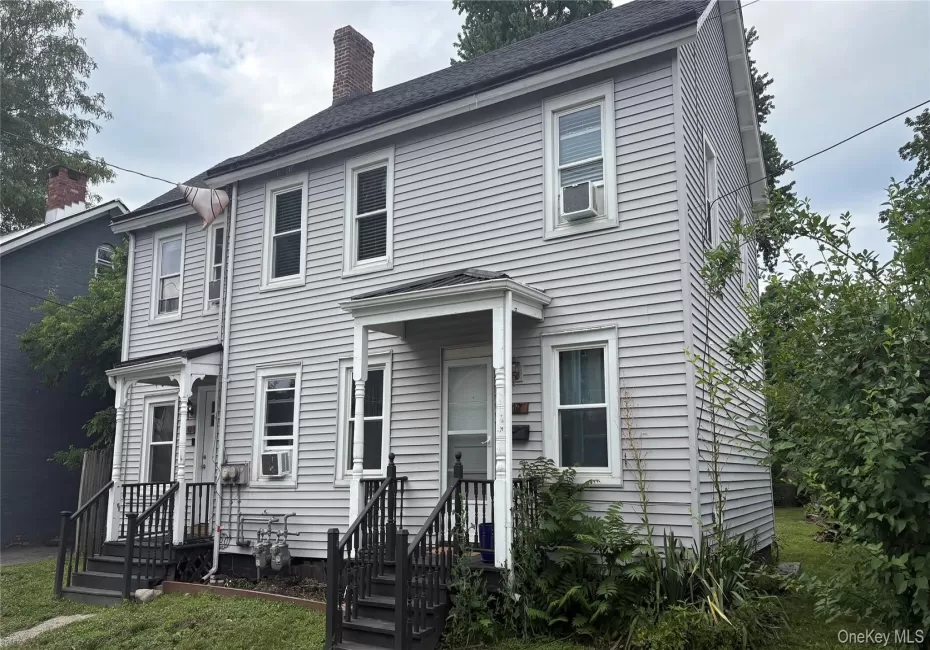 12 Center Street, Beacon, NY, 2 Bedrooms Bedrooms, 6 Rooms Rooms,1 BathroomBathrooms,Residential Lease,For Rent,Center,0,1019310 12 Center Street, Beacon, NY, 2 Bedrooms Bedrooms, 6 Rooms Rooms,1 BathroomBathrooms,Residential Lease,For Rent,Center,0,1019310