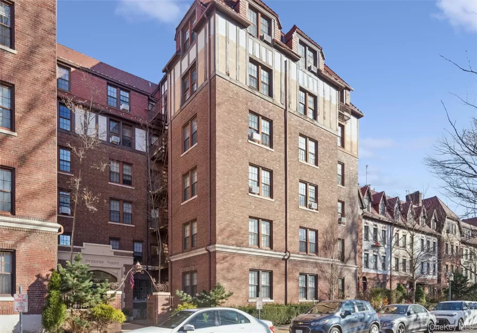 150 Burns Street, New York, NY, 1 Bedroom Bedrooms, 4 Rooms Rooms,1 BathroomBathrooms,Residential,For Rent,Burns,0,1019216 150 Burns Street, New York, NY, 1 Bedroom Bedrooms, 4 Rooms Rooms,1 BathroomBathrooms,Residential,For Rent,Burns,0,1019216