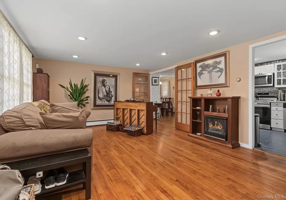 11 Fleetwood Drive, Goshen, NY, 3 Bedrooms Bedrooms, 6 Rooms Rooms,1 BathroomBathrooms,Residential,For Rent,Fleetwood,0,1018600 11 Fleetwood Drive, Goshen, NY, 3 Bedrooms Bedrooms, 6 Rooms Rooms,1 BathroomBathrooms,Residential,For Rent,Fleetwood,0,1018600