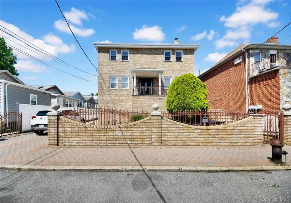 0000 Dean Avenue, New York, NY, 5 Bedrooms Bedrooms, 10 Rooms Rooms,3 BathroomsBathrooms,Residential,For Rent,Dean,0,1014481 0000 Dean Avenue, New York, NY, 5 Bedrooms Bedrooms, 10 Rooms Rooms,3 BathroomsBathrooms,Residential,For Rent,Dean,0,1014481