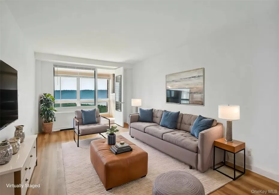 4705 Henry Hudson Parkway, New York, NY, 1 Bedroom Bedrooms, 6 Rooms Rooms,1 BathroomBathrooms,Residential,For Rent,Parkway,0,1019363 4705 Henry Hudson Parkway, New York, NY, 1 Bedroom Bedrooms, 6 Rooms Rooms,1 BathroomBathrooms,Residential,For Rent,Parkway,0,1019363