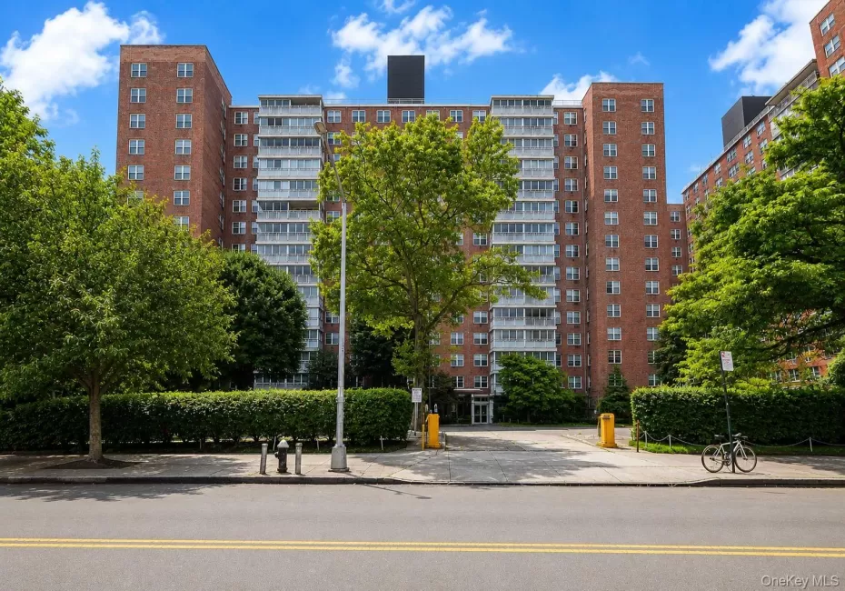 4310 Kissena Boulevard, New York, NY, 2 Bedrooms Bedrooms, 5 Rooms Rooms,1 BathroomBathrooms,Residential,For Rent,Kissena,0,1019503 4310 Kissena Boulevard, New York, NY, 2 Bedrooms Bedrooms, 5 Rooms Rooms,1 BathroomBathrooms,Residential,For Rent,Kissena,0,1019503