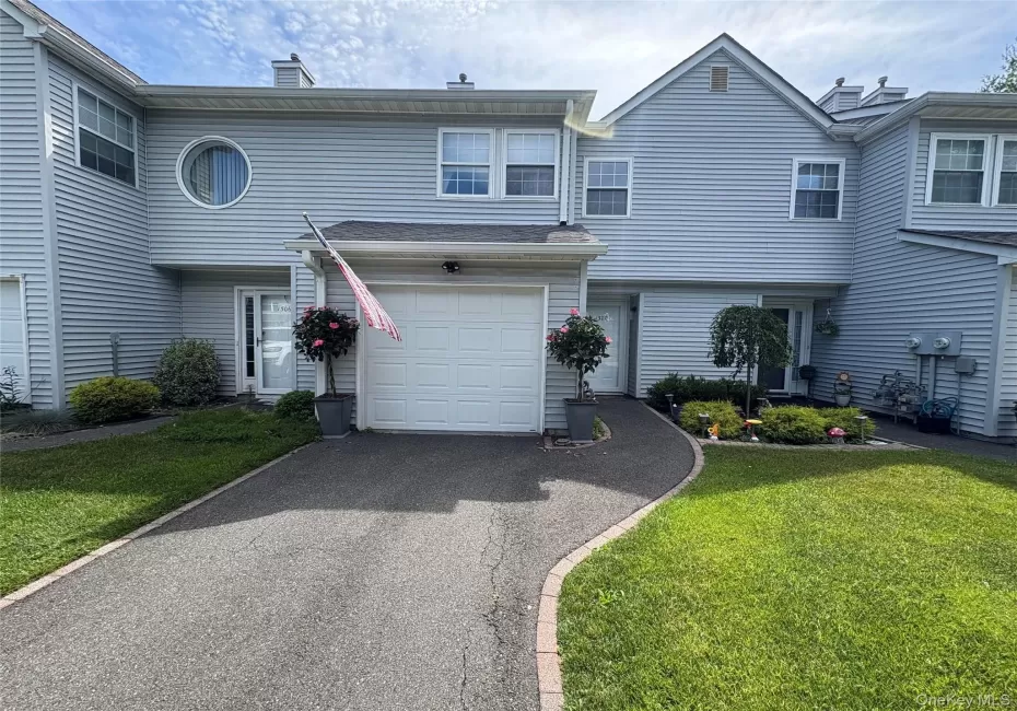 1307 Sara Circle, Brookhaven, NY, 2 Bedrooms Bedrooms, 6 Rooms Rooms,2 BathroomsBathrooms,Residential,For Rent,Sara,0,1019202 1307 Sara Circle, Brookhaven, NY, 2 Bedrooms Bedrooms, 6 Rooms Rooms,2 BathroomsBathrooms,Residential,For Rent,Sara,0,1019202