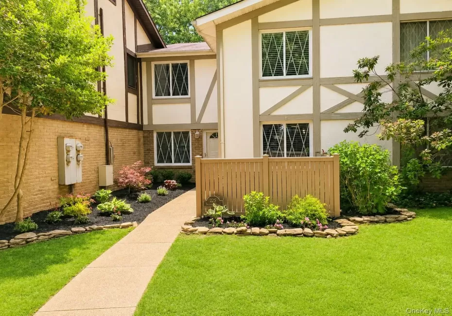 225 Skyline Drive, Brookhaven, NY, 3 Bedrooms Bedrooms, 6 Rooms Rooms,1 BathroomBathrooms,Residential,For Rent,Skyline,0,1015451 225 Skyline Drive, Brookhaven, NY, 3 Bedrooms Bedrooms, 6 Rooms Rooms,1 BathroomBathrooms,Residential,For Rent,Skyline,0,1015451