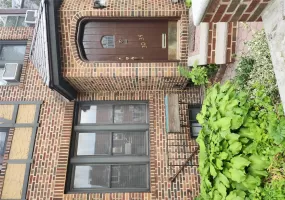 30-34 85th Street, New York, NY, 3 Bedrooms Bedrooms, 6 Rooms Rooms,2 BathroomsBathrooms,Residential,For Rent,85th,0,1019491 30-34 85th Street, New York, NY, 3 Bedrooms Bedrooms, 6 Rooms Rooms,2 BathroomsBathrooms,Residential,For Rent,85th,0,1019491