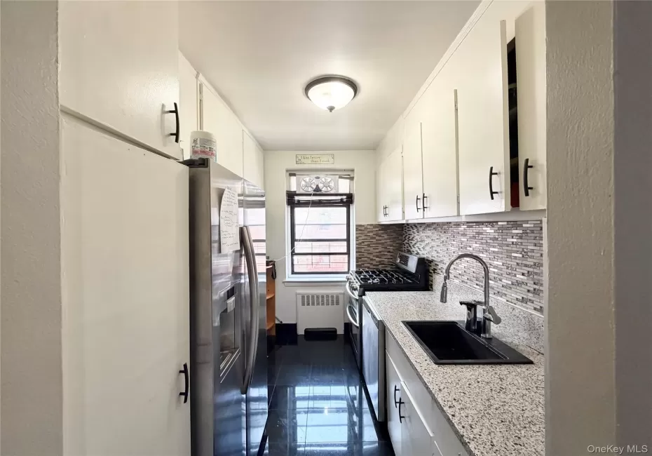 32-42 89th Street, New York, NY, 1 Bedroom Bedrooms, 3 Rooms Rooms,1 BathroomBathrooms,Residential,For Rent,89th,0,1019687 32-42 89th Street, New York, NY, 1 Bedroom Bedrooms, 3 Rooms Rooms,1 BathroomBathrooms,Residential,For Rent,89th,0,1019687