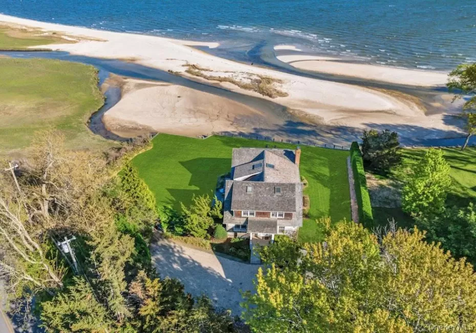 10450 New Suffolk Avenue, Southold, NY, 4 Bedrooms Bedrooms, 9 Rooms Rooms,3 BathroomsBathrooms,Residential Lease,For Rent,New Suffolk,0,1018839 10450 New Suffolk Avenue, Southold, NY, 4 Bedrooms Bedrooms, 9 Rooms Rooms,3 BathroomsBathrooms,Residential Lease,For Rent,New Suffolk,0,1018839