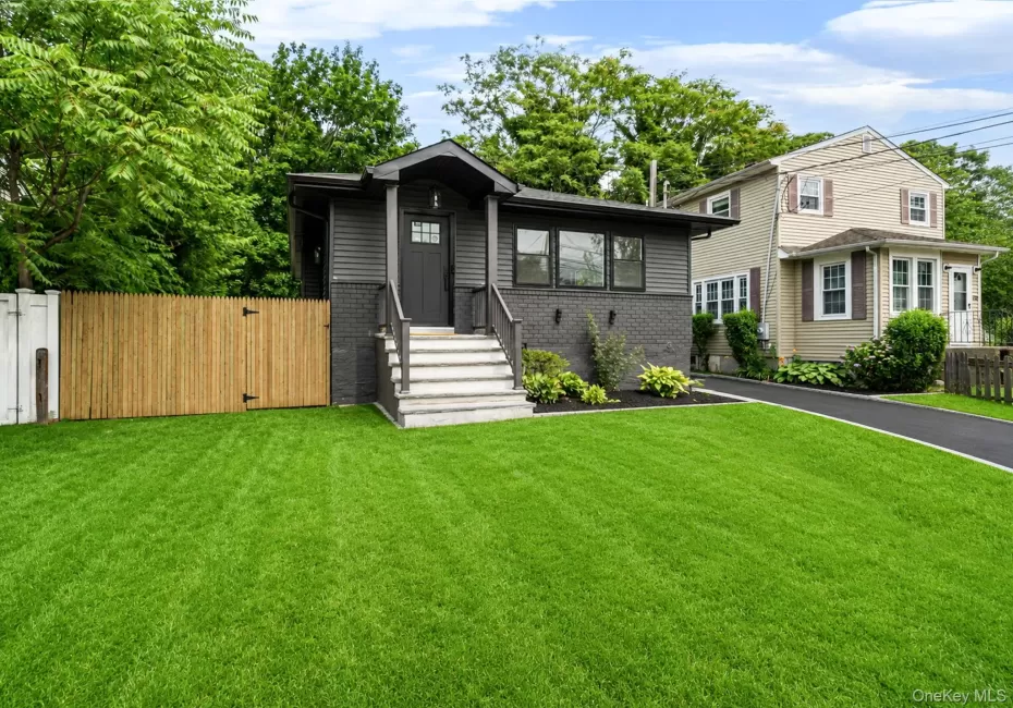 2386 New York Avenue, Huntington, NY, 2 Bedrooms Bedrooms, 6 Rooms Rooms,1 BathroomBathrooms,Residential Lease,For Rent,New York,0,1019350 2386 New York Avenue, Huntington, NY, 2 Bedrooms Bedrooms, 6 Rooms Rooms,1 BathroomBathrooms,Residential Lease,For Rent,New York,0,1019350