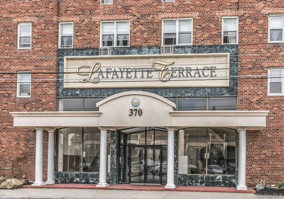 370 Broadway, Long Beach, NY, 1 Bedroom Bedrooms, 3 Rooms Rooms,1 BathroomBathrooms,Residential,For Rent,Broadway,0,1016802 370 Broadway, Long Beach, NY, 1 Bedroom Bedrooms, 3 Rooms Rooms,1 BathroomBathrooms,Residential,For Rent,Broadway,0,1016802