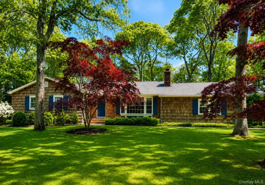 6 Holly Lane, Southampton, NY, 3 Bedrooms Bedrooms, 8 Rooms Rooms,2 BathroomsBathrooms,Residential Lease,For Rent,Holly,0,1019833 6 Holly Lane, Southampton, NY, 3 Bedrooms Bedrooms, 8 Rooms Rooms,2 BathroomsBathrooms,Residential Lease,For Rent,Holly,0,1019833