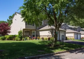 5000 Townhouse Drive, Brookhaven, NY, 3 Bedrooms Bedrooms, 6 Rooms Rooms,2 BathroomsBathrooms,Residential Lease,For Rent,Townhouse,0,1020339 5000 Townhouse Drive, Brookhaven, NY, 3 Bedrooms Bedrooms, 6 Rooms Rooms,2 BathroomsBathrooms,Residential Lease,For Rent,Townhouse,0,1020339