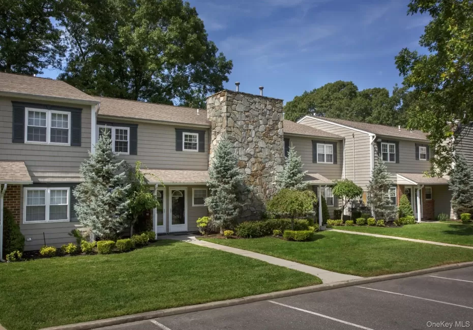 465 Lake Pointe Court, Brookhaven, NY, 1 Bedroom Bedrooms, 5 Rooms Rooms,1 BathroomBathrooms,Residential Lease,For Rent,Lake Pointe,0,946107 465 Lake Pointe Court, Brookhaven, NY, 1 Bedroom Bedrooms, 5 Rooms Rooms,1 BathroomBathrooms,Residential Lease,For Rent,Lake Pointe,0,946107