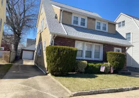 202 Park Avenue, North Hempstead, NY, 1 Bedroom Bedrooms, 3 Rooms Rooms,1 BathroomBathrooms,Residential Lease,For Rent,Park,0,1008409 202 Park Avenue, North Hempstead, NY, 1 Bedroom Bedrooms, 3 Rooms Rooms,1 BathroomBathrooms,Residential Lease,For Rent,Park,0,1008409